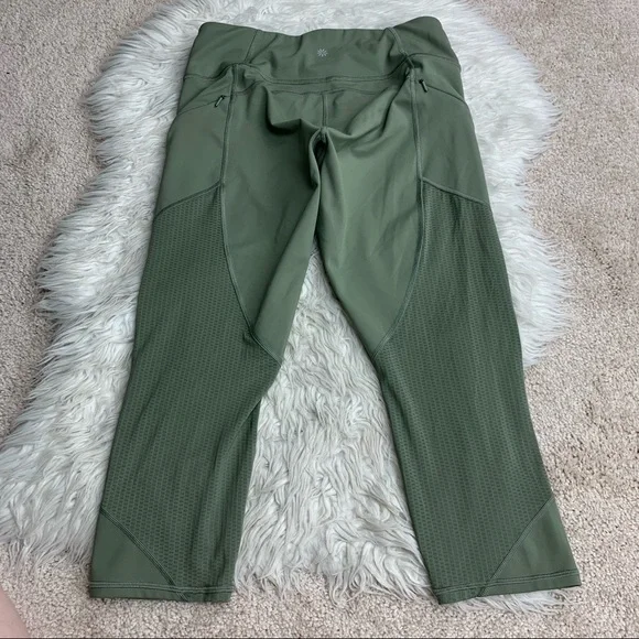 Athleta Olive Green Capri Leggings With Zipper Pockets - Picture 5 of 6